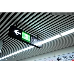 成祥廣告 專業(yè)打造南昌公路標(biāo)識牌、九江標(biāo)識牌及舞臺設(shè)計(jì)綜合解決方案